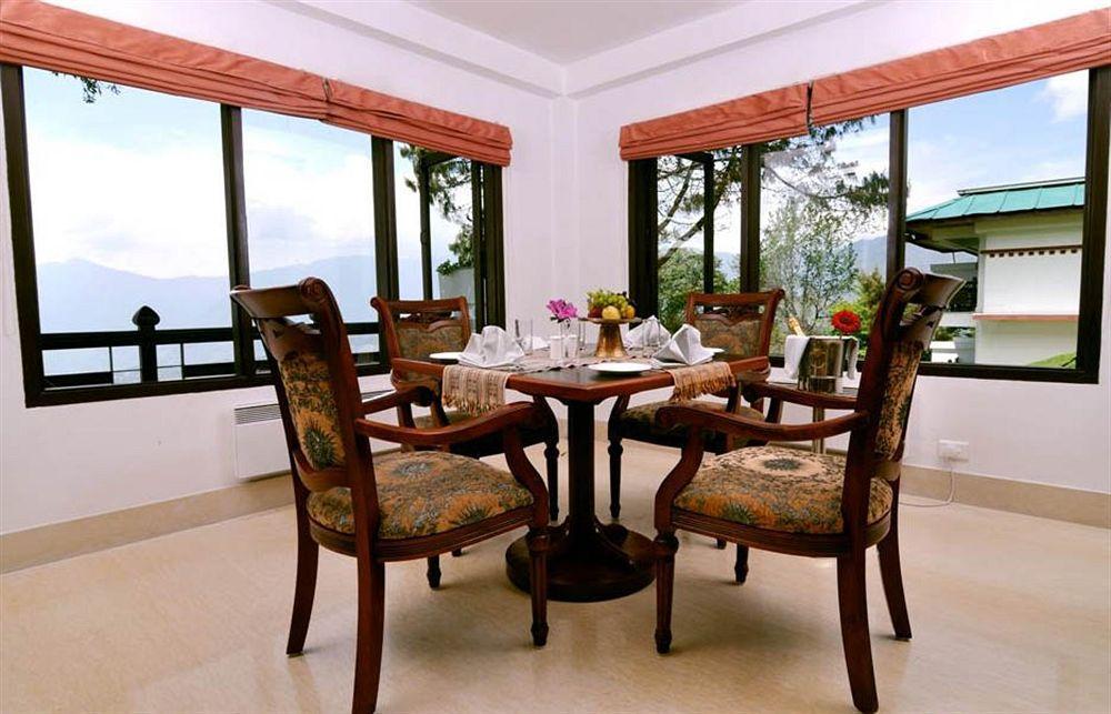 Denzong Regency- Luxury Mountain Retreat Spa & Casino Gangtok Exterior photo